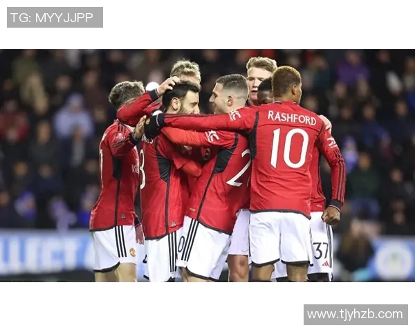 埃弗顿主场迎战曼联争夺英超关键三分的激烈对决 埃弗顿主场迎战曼联争夺英超关键三分的激烈对决